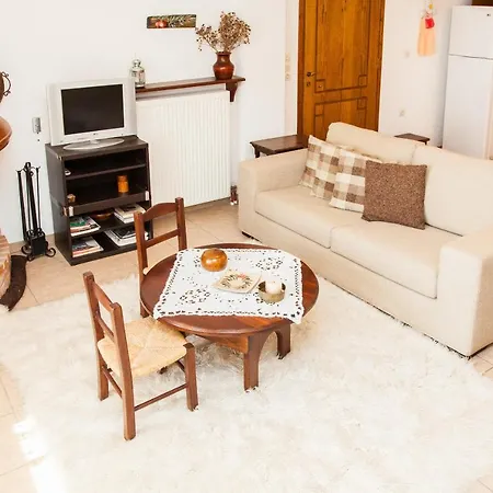 Arachova's Hilltop Delight Apartment! * Arachova